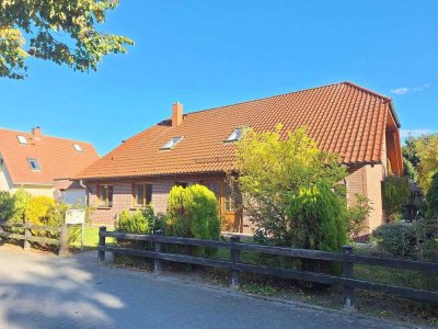 Wald- und wassernah - großes EFH mit Pool und Garage in Greifswald-Eldena