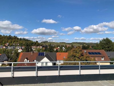 Moderne 3 Zimmer Maisonettewohnung mit riesiger Dachterrasse und toller Aussicht