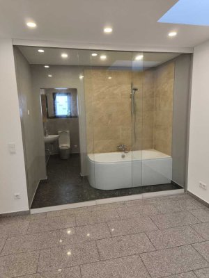 Großzügige Souterrain-Maisonette Wohnung in Neulußheim