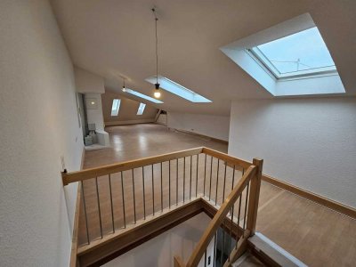 Helle Wohnung mit Terrasse