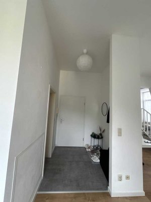 Schöne 2-Zimmer-Dachgeschosswohnung mit gehobener Innenausstattung in Kreischa