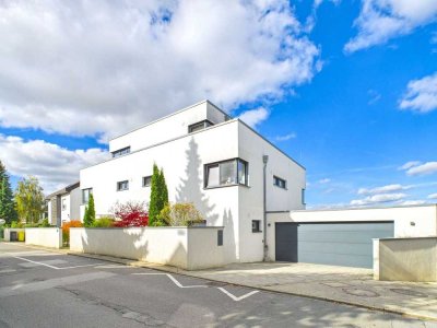Zeitlose Eleganz im Bauhausstil - Exklusive Doppelhaushälfte mit Pool und traumhaftem Ausblick!