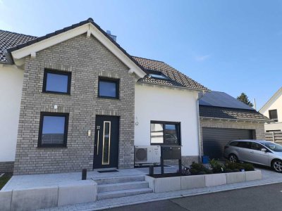 Neubau 3,5-Zimmer-Dachgeschosswohnung mit gehobener Innenausstattung in Oberndorf am Neckar
