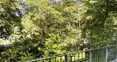 Große Wohnung, aktuell saniert mit großer Loggia in Gelsenkirchen Feldmark