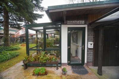 Möbliertes Kleinwohnhaus für Singles