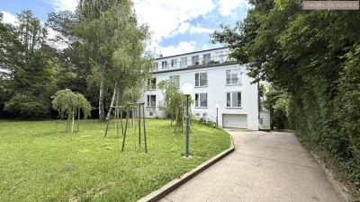 Super-ruhige, großzügig geschnittene Neubauwohnung mit Blick ins Grüne (angemessener Mietzins)!!!