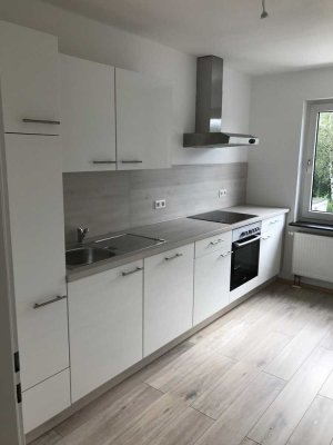 Modernisierte 3-Zimmer-Wohnung mit Balkon und Einbauküche in Celle