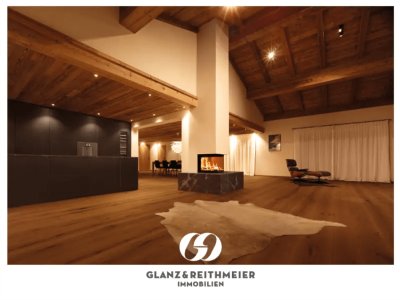 Unikum mit Blick auf die "Streif" - Penthouse in der Kitzbüheler Innenstadt