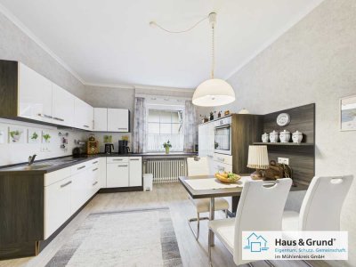 Vollmöblierte 3-ZKB Erdgeschosswohnung in zentraler Lage