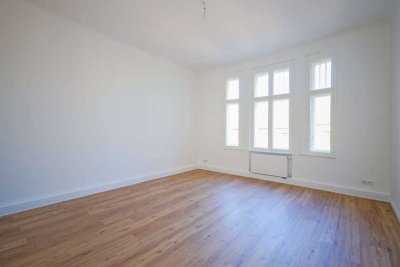 Helle Altbauwohnung mit Charakter – 2 Zimmer & Wohnküche in ruhiger Lage von Tegel