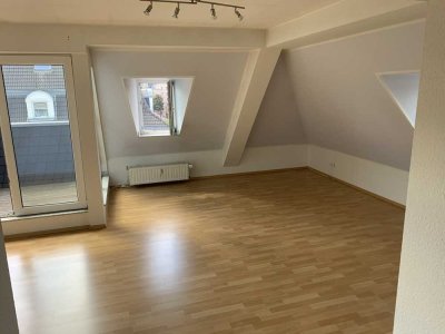 Dachgeschoss-Maisonette in Golzheim