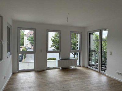 Helle, moderne 2-Zimmer Wohnung inkl. offener Einbauküche in Mainz-Kastel