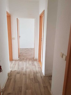 Kleine Wohnung sucht kleine Familie.....