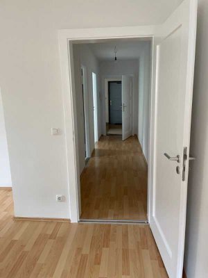 Sommer in einer neuen Wohnung!