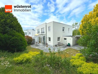 Wunderschöne Doppelhaushälfte in Trier-Irsch mit großem Grundstück, Garage und Carport!