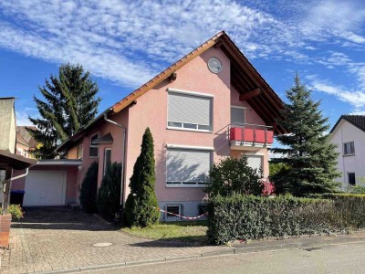 Ihr gepflegtes Familiendomizil! Großzügiges ZFH mit Garage, Keller und Garten in Rheinhausen