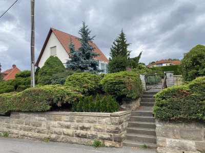 Einfamilienhaus - Liebhaberobjekt mit Blick - in Dohma