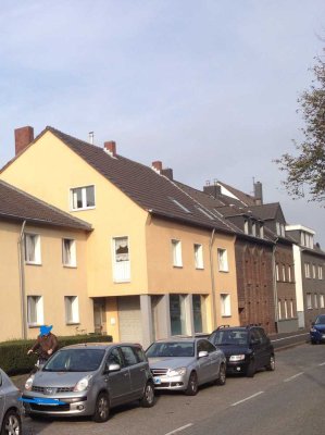 Vierzimmerwohnung mit Balkon in Neuss
