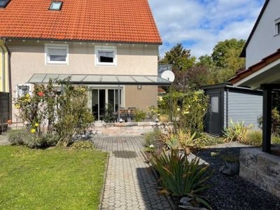 Provisionsfreie, attraktive große Wohnung auf 2 Etagen (EG+UG) m. Garage, 2 Terrassen u. Garten