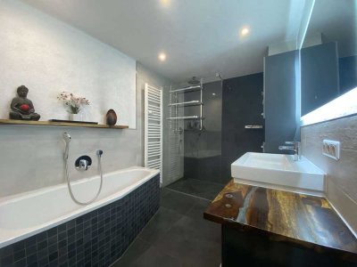 Luxuriös & Modern – 86 m² Wohnkomfort mit EBK & Tiefgaragenstellplatz