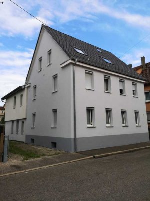 Gepflegtes, 3 Familien-Haus mit Anbau in Göppingen, Eigennutzung und/oder Kapitalanlage.