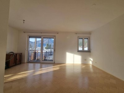 Fünf-Zimmer Wohnung ab sofort in Ebenau zu vermieten