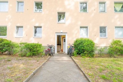 Für Eigennutzer & Anleger – Ruhige 2-Zimmer-Wohnung mit solider Substanz in Reinickendorf