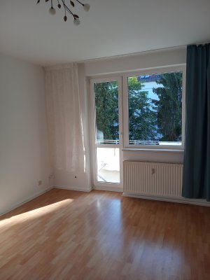 Bezugsfreie 2-Zi-Wohnung mit Balkon nahe Tempelhofer Feld direkt am Teltowkanal -Provisionsfrei-