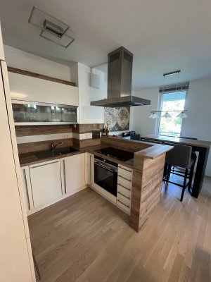 Moderne teilmöblierte 3 Zimmerwohnung in Allach