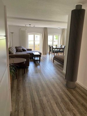 Schöne zentral geleg. 2-Zimmer-Wohnung 68qm möbliert mit Terrasse
