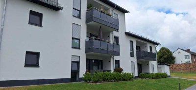 Exklusive, neuwertige 2-Zimmer-Erdgeschosswohnung mit geh. Innenausstattung mit Balkon und EBK