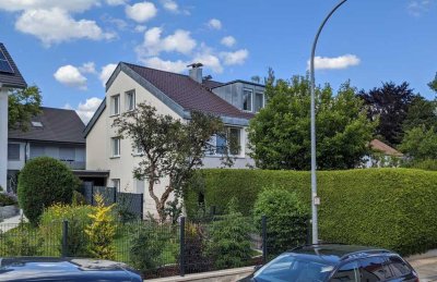 Schöne 3-Zimmer-Wohnung im Dachgeschoss eines 3-Familien-Hauses mit ca. 89,16 m² im Reusch!
