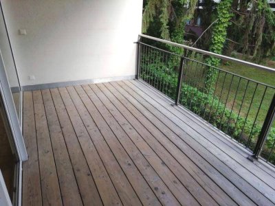 Ruhige 3 ZIMMER-Maisonette, großer Süd-Balkon 11,5m², Einbauküche, Bad mit Wanne/WC, extra WC, Lift!