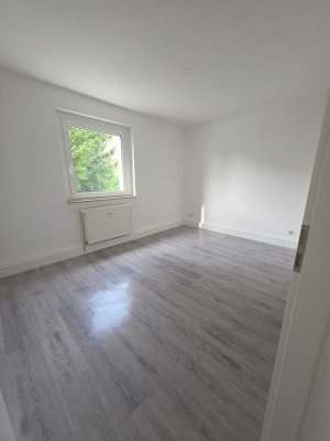 TOP Modernisierte 3-Zimmerwohnung, KDB - Im Erdgeschoss mit eigenem Gartenanteil