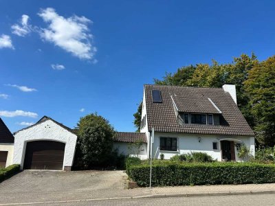 Charmantes, freistehendes 50-er Jahre Haus mit großem Garten in zentrumsnaher Lage von Heiligenhaus