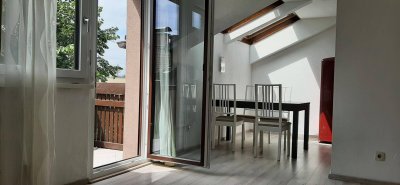 Helle 3-Zimmer Dachwohnung mit Balkon in Salzburg
