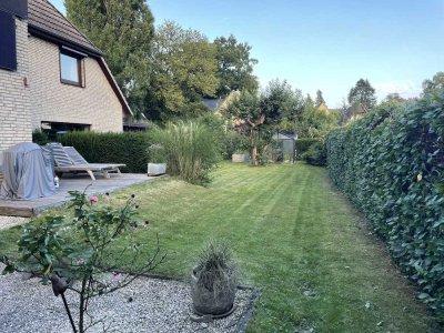 Gemütliches Haus mit schönem Garten und hochwertiger Einbauküche