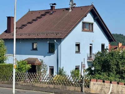 Zweifamilienhaus mit großem Potenzial – Platz für Generationen oder neue Ideen!