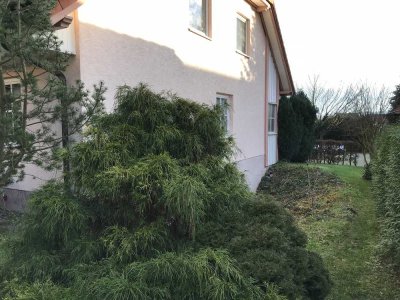 Ruhige zwei Zimmer Wohnung in  Alheim-Heinebach