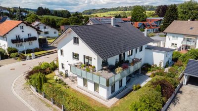 Traumhafte 4-Zimmer-Wohnung in Zweifamilienhaus