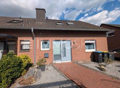 Kernsanierte Doppelhaushälfte mit Kamin, Einbauküche und großem Garten