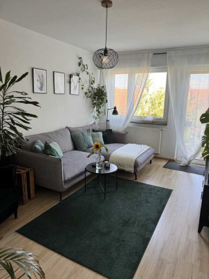 Schöne, helle 3 Zimmer Wohnung mit Balkon in zentraler Lage