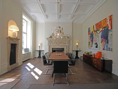 Luxuriöse Eigentumswohnung in edler Altbauvilla mit exklusivem Parkzugang