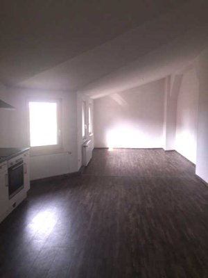 Eigentumswohnung 4 Zimmer im DG mit Einbauküche in Nordhausen  (vermietet) zu verkaufen !
