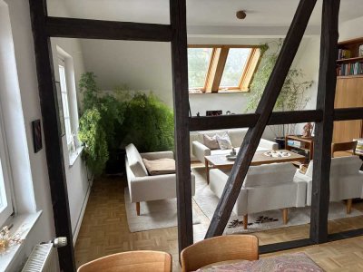 Charmante, helle 4-Zimmer Maisonette Wohnung im 2. OG mit großem Balkon und Garten in Goslar