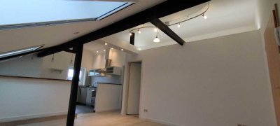 Modernes 2-Zimmer-Dachgeschoss in Bonn-Holzlar