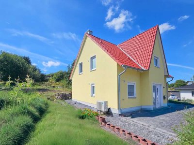 Neuwertiges Einfamilienhaus mit top Energiewert (PV-Anlage) und modernen Bädern. A3 Neustadt/