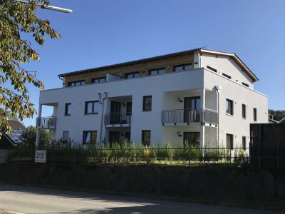 Viecht/Landshut - schicke 3 Zimmer Wohnung mit sonnigen Balkon