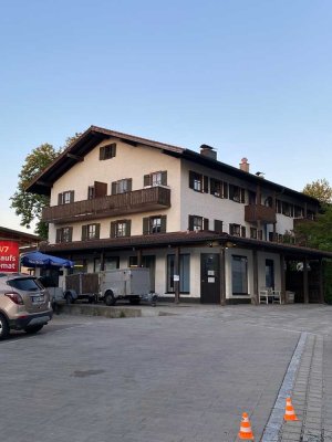 Stilvolle 2-Raum-Wohnung mit Einbauküche in Holzkirchen