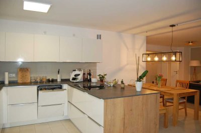 Provisionsfrei: Helle großzügige 3-Zimmer-Wohnung mit wertiger Innenausstattung in Bad Tölz